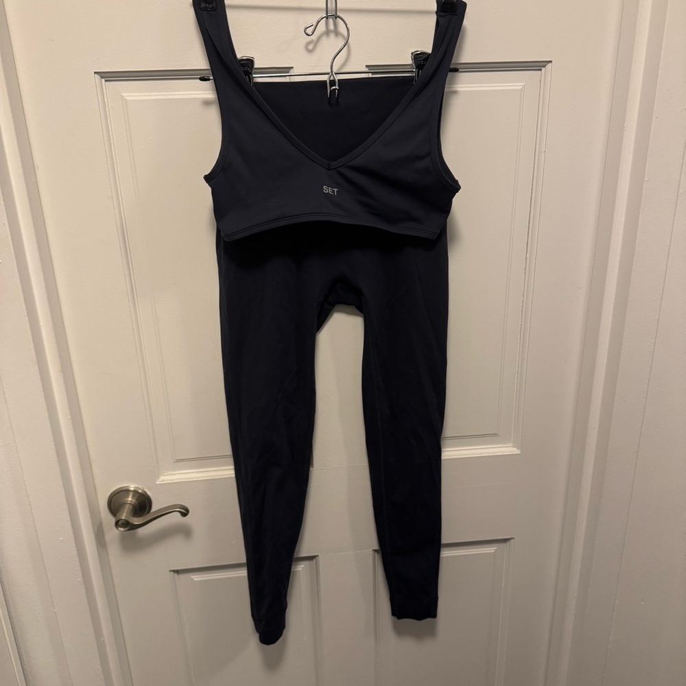 Navy SET Activewear Leggings and Sports Bra